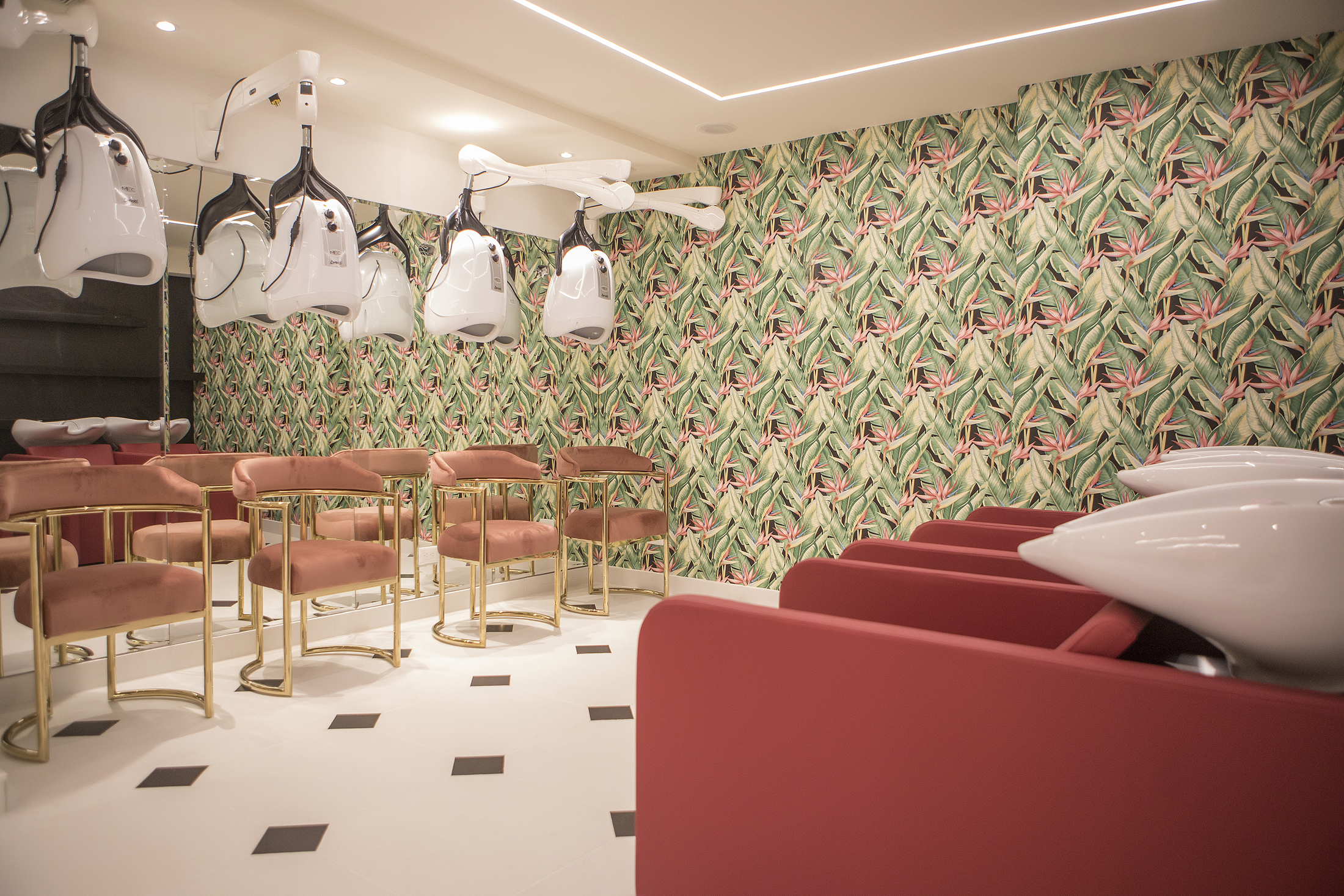 DISEÑO DE INTERIORES COMERCIALES